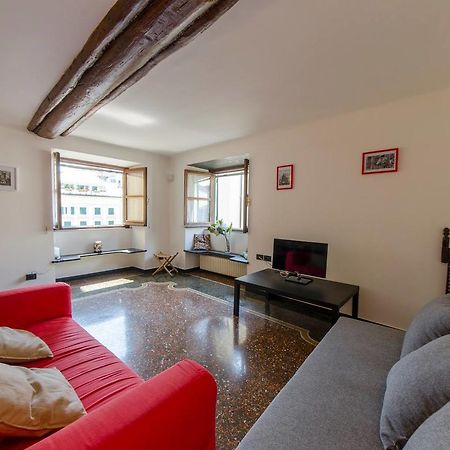 Joivy Colorful Flat For 5 Close To Piazza De Ferrari Genoa Exterior photo