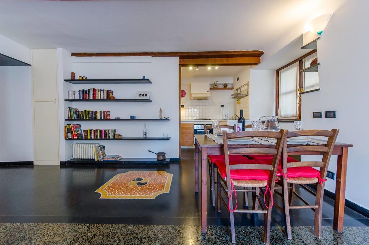 Joivy Colorful Flat For 5 Close To Piazza De Ferrari Genoa Exterior photo