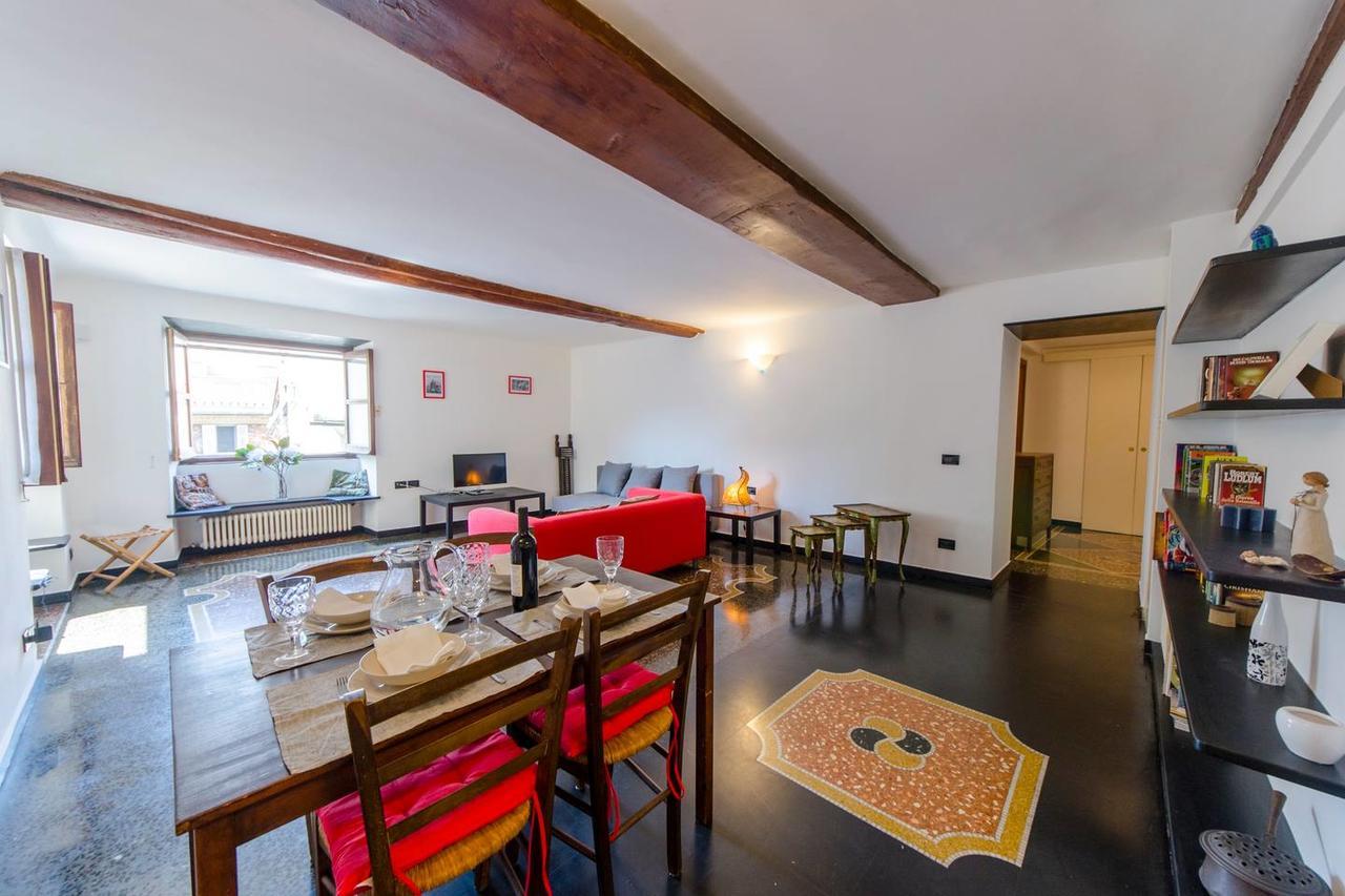 Joivy Colorful Flat For 5 Close To Piazza De Ferrari Genoa Exterior photo