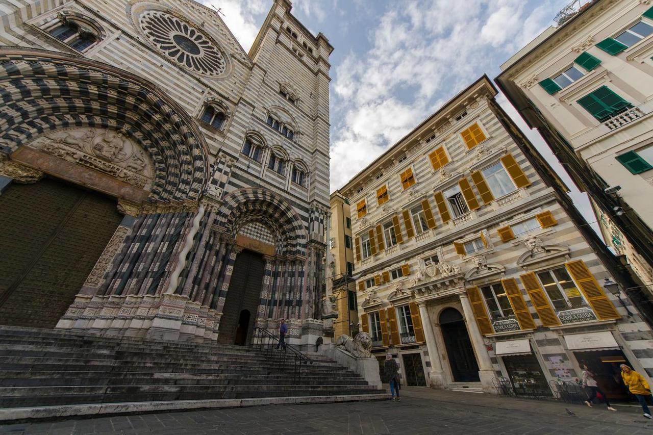 Joivy Colorful Flat For 5 Close To Piazza De Ferrari Genoa Exterior photo