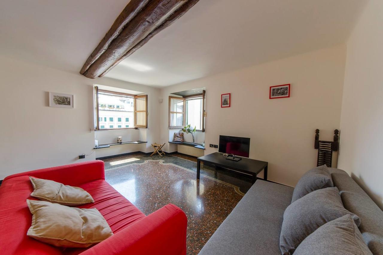 Joivy Colorful Flat For 5 Close To Piazza De Ferrari Genoa Exterior photo